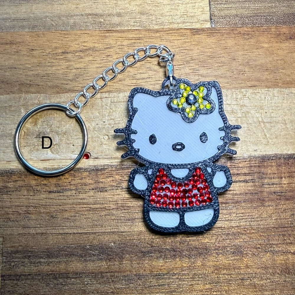 Hello Kitty Keychain - Picture 5 of 7